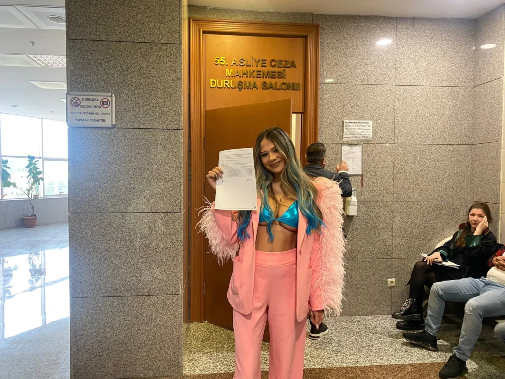 Merve Taşkın Mahkeme Kombini