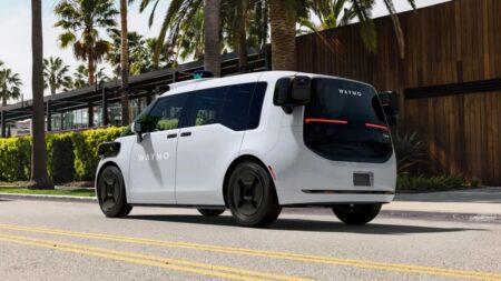 waymo-robotaksi-hizmetini-las-vegas-sokaklarinda-baslatti_1789463070_14033473